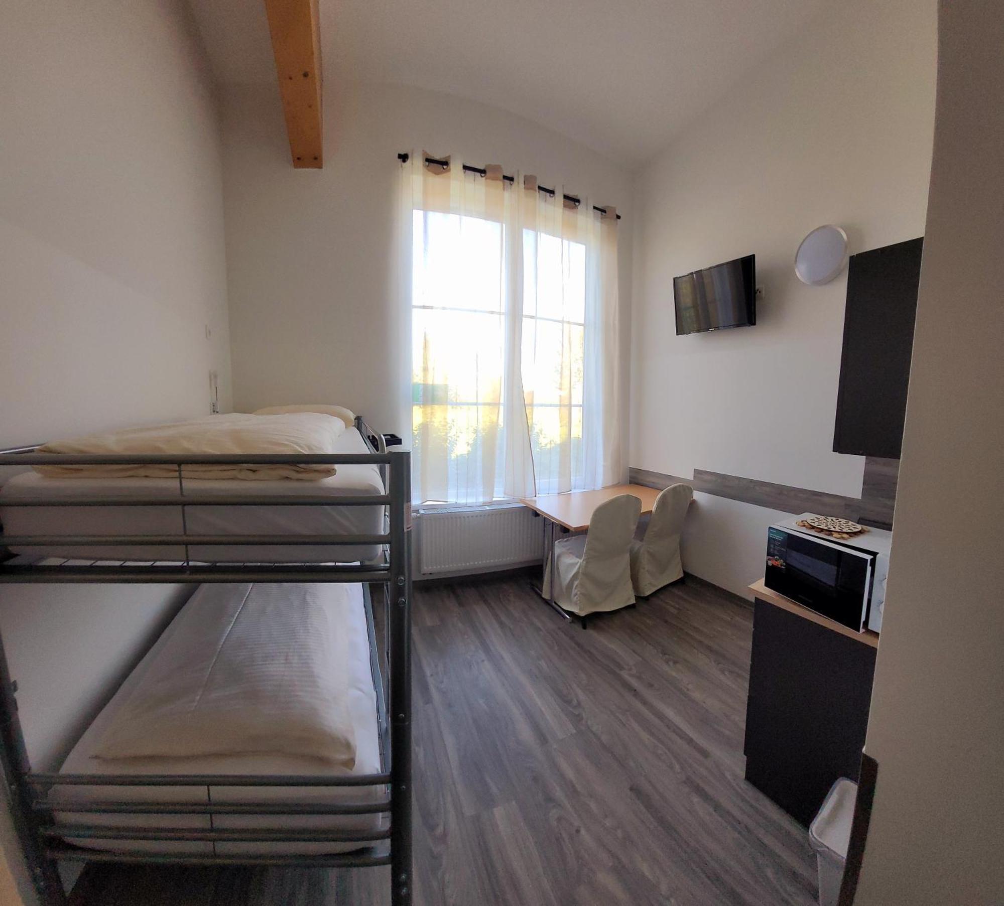 Drei Baeren Inn Aichach Extérieur photo